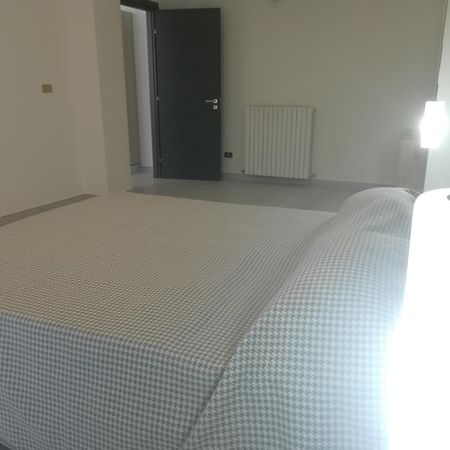 Home Mazzei Piazza Bilotti โกเซนซา ห้อง รูปภาพ