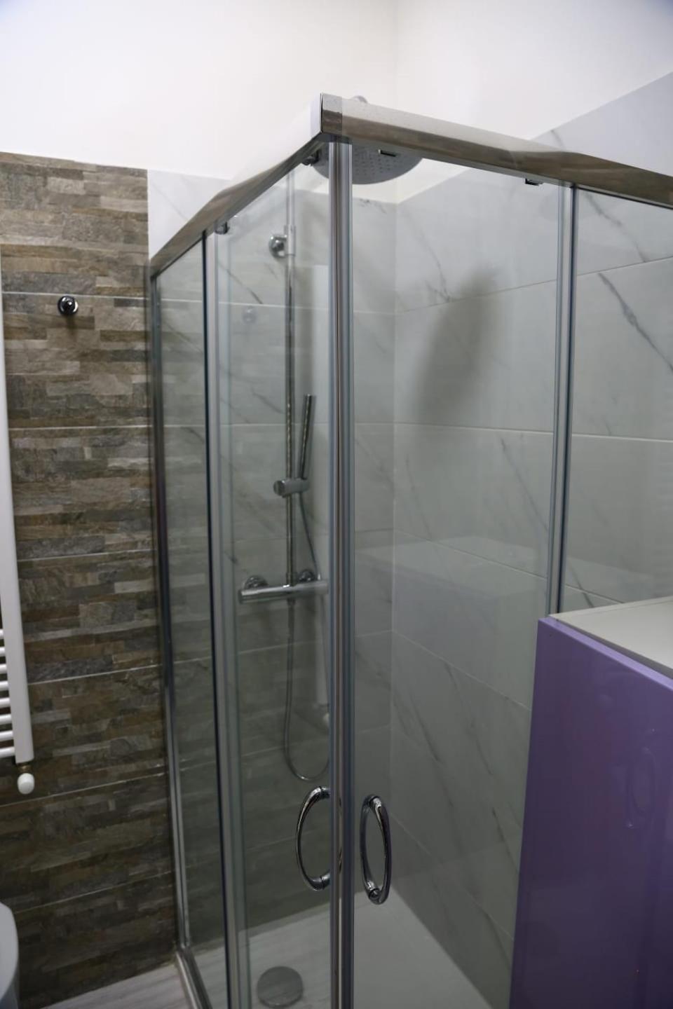 Home Mazzei Piazza Bilotti โกเซนซา ห้อง รูปภาพ